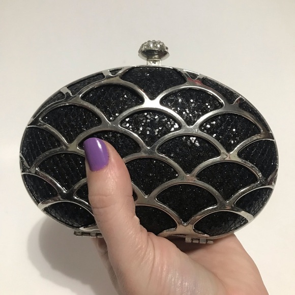 3 for $20 🌸 Charming Charlie Mermaid Scale Chrome and Glitter Minaudière - Picture 1 of 8